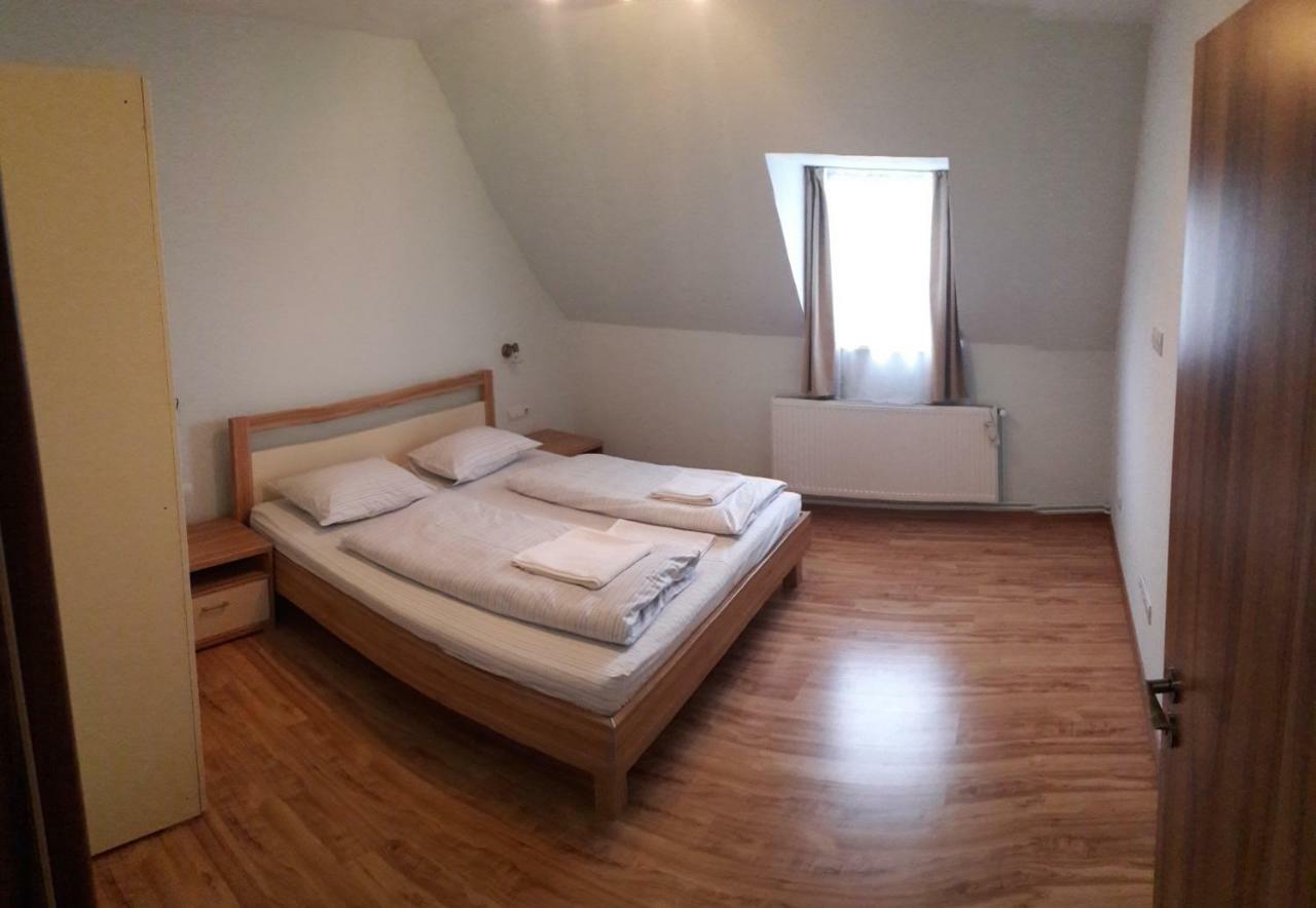 Theresia Apartment Sibiu Bagian luar foto